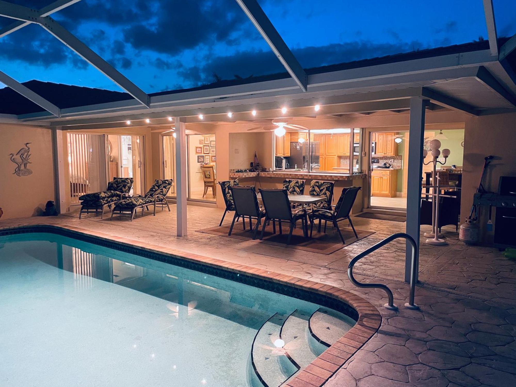 Villa Catalina Isles - Holidays In Paradise Cape Coral Exterior foto
